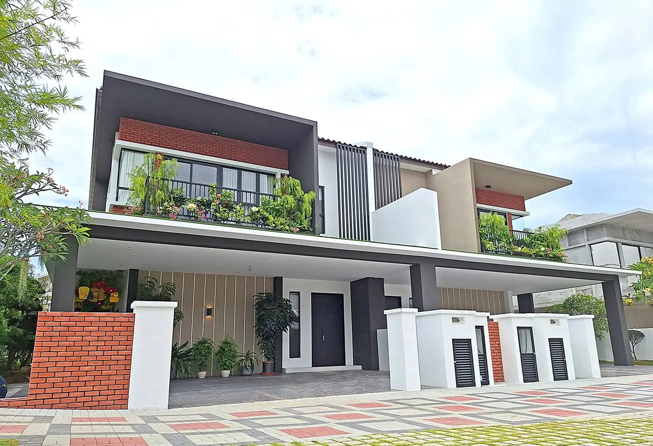 Subaru 3-storey freehold home facade at Botani, Ipoh, show unit